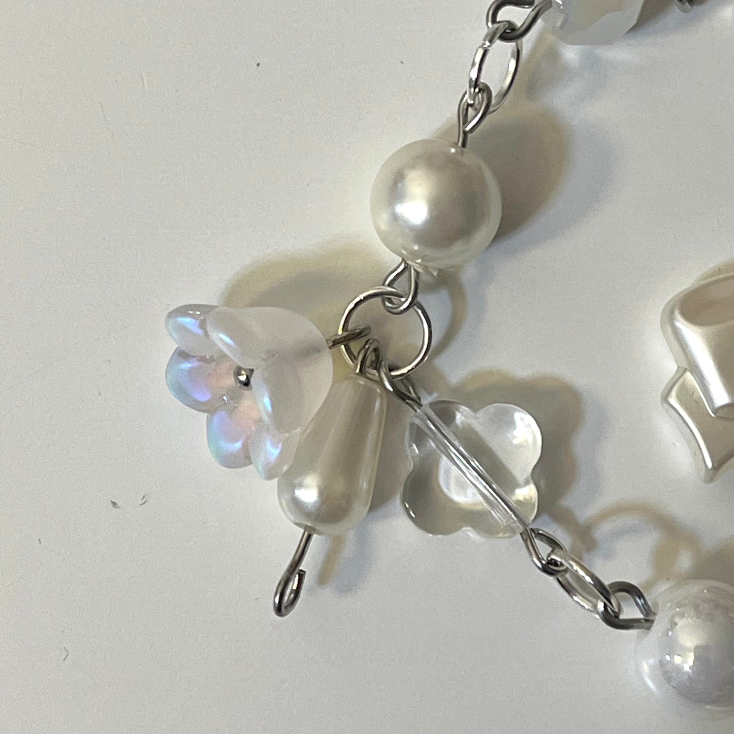 Spring Lily bracelet🤍