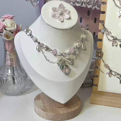Strawberries and Cream necklace🍓